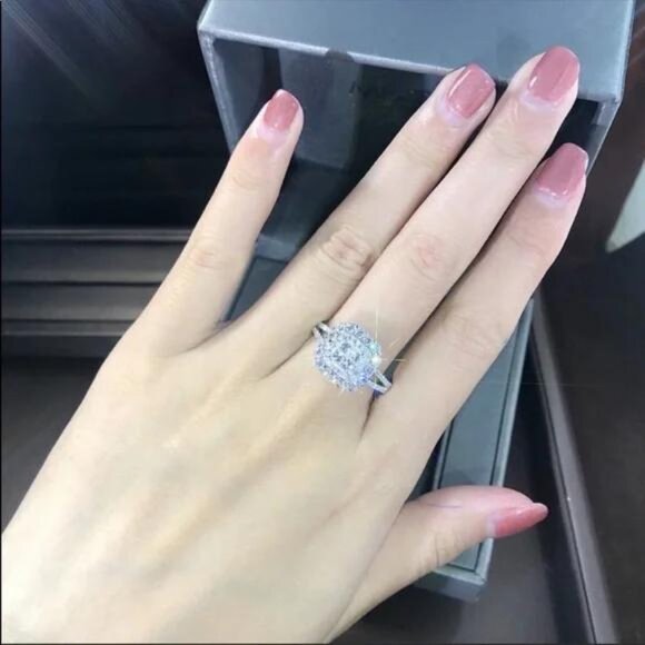 NEW 925 STERLING SILVER DIAMOND HALO RING - Picture 4 of 7